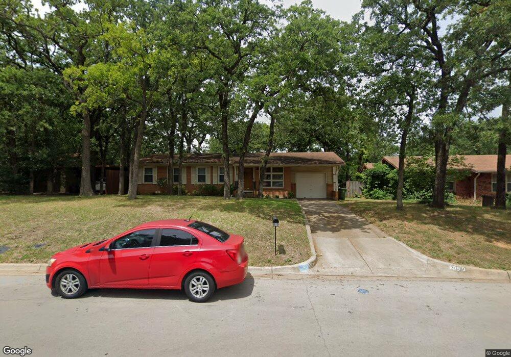 609 Buena Vista Dr, Hurst, TX 76053 - photo 1