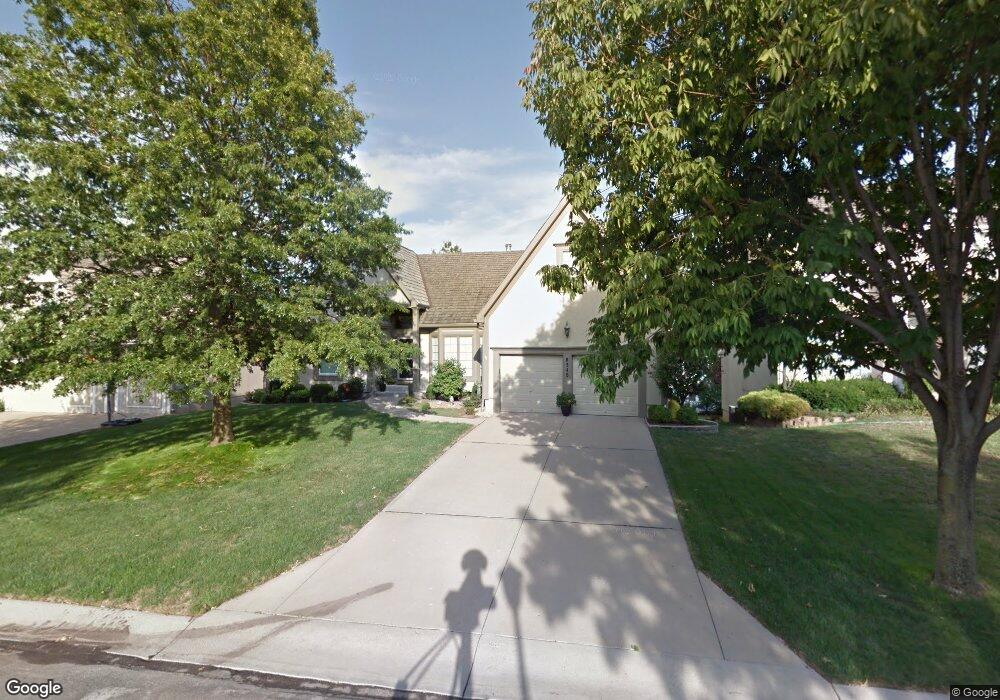 8345 Mullen Rd, Lenexa, KS 66215 - photo 1