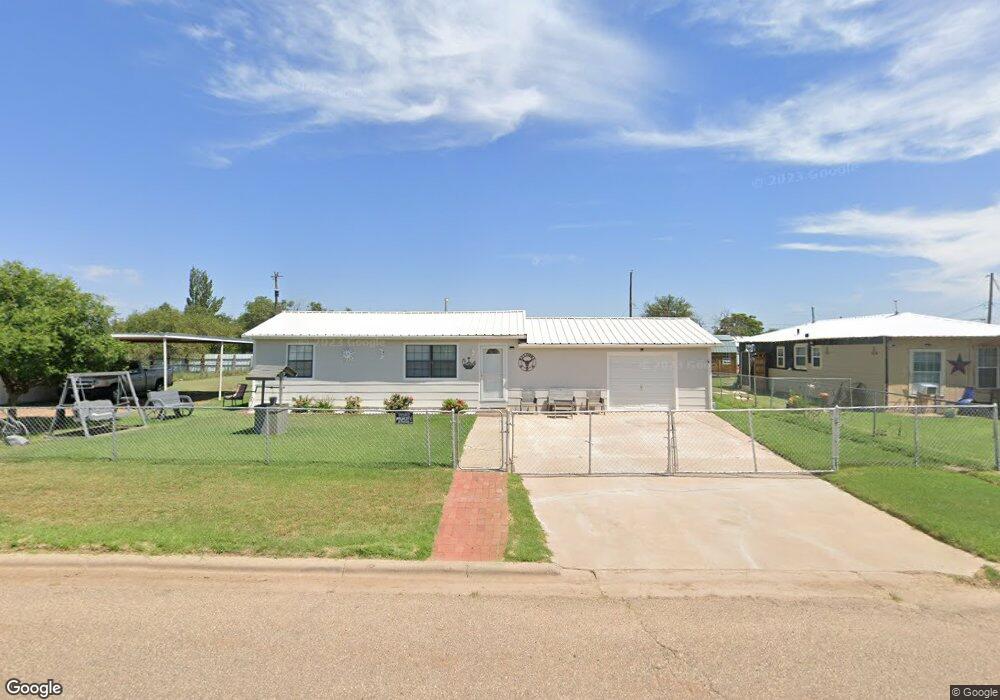 608 W 27th St, Plainview, TX 79072 - photo 1