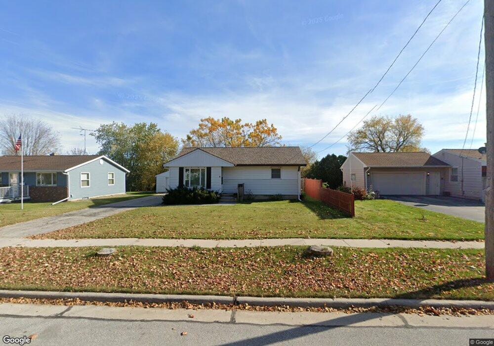 1451 N 8th St, Manitowoc, WI 54220 - photo 1