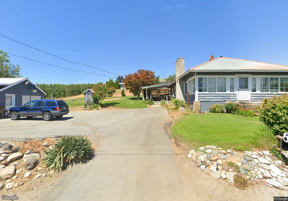 1337 8th St SE, East Wenatchee, WA 98802 - photo 1