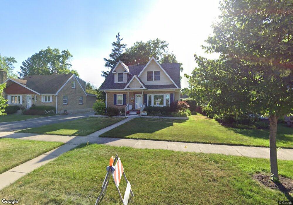 364 N Myrtle Ave, Elmhurst, IL 60126 - photo 1