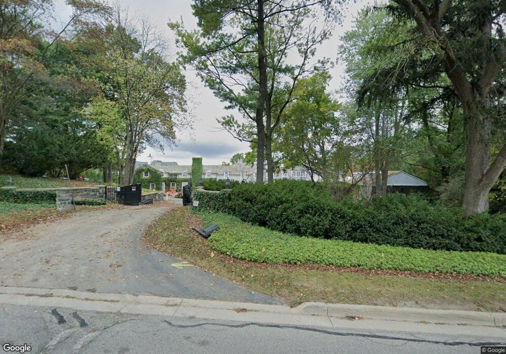 1288 W Long Lake Rd, Bloomfield Hills, MI 48302 - photo 1