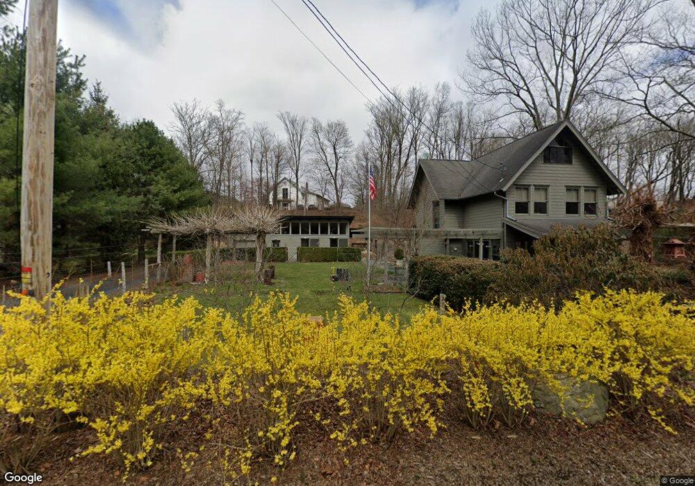 130 Sawkill Ave, Milford, PA 18337 - photo 1