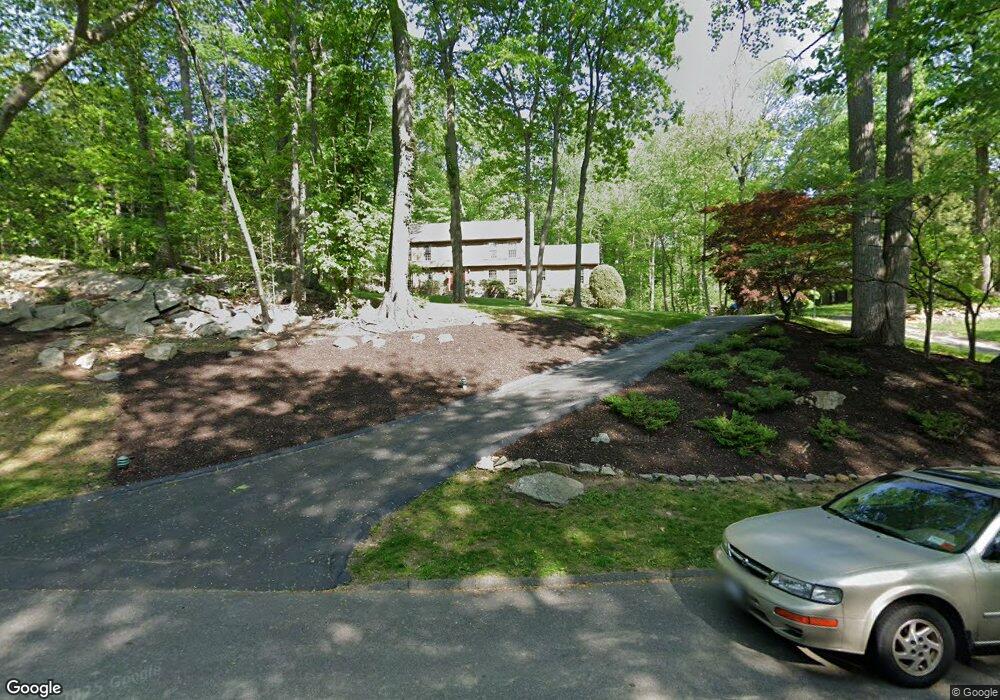 51 Red Fox Ln, Trumbull, CT 06611 - photo 1