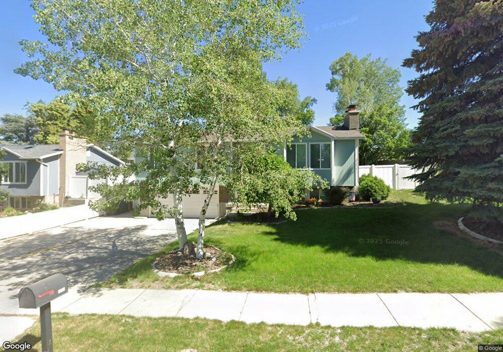 1237 E 8220 S, Sandy, UT 84094 - photo 1