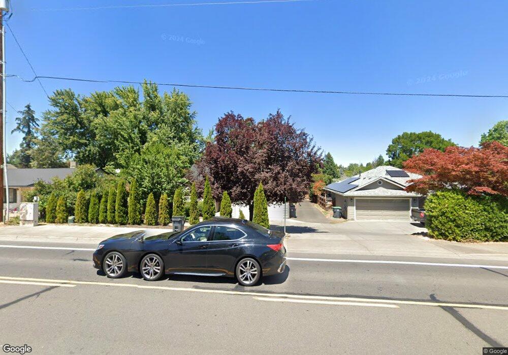 3035 E McAndrews Rd, Medford, OR 97504 - photo 1