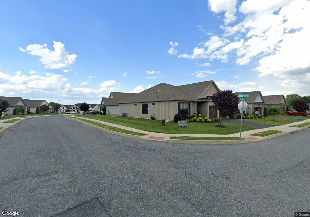 4143 Clearbrook Rd, Emmaus, PA 18049 - photo 1