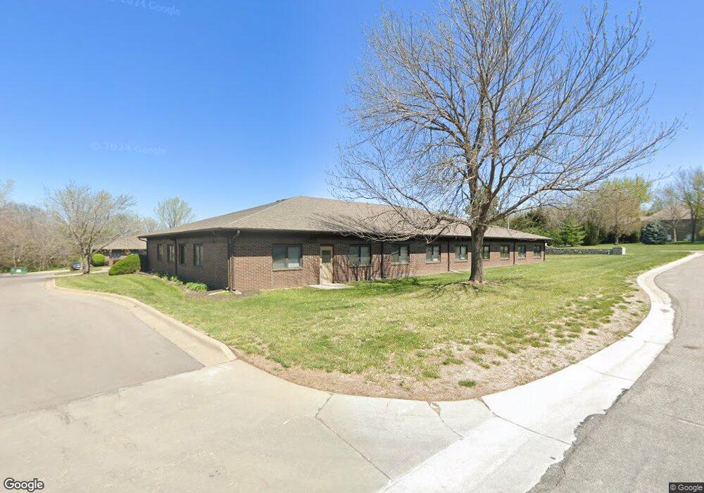 3745 SW Wanamaker Rd, Topeka, KS 66610 - photo 1