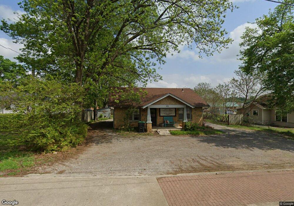 209 S College Ave, Tahlequah, OK 74464 - photo 1