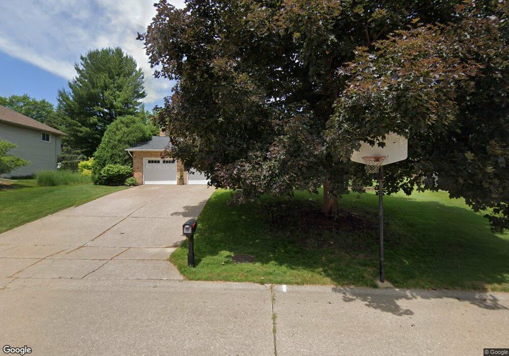 2244 E 47th St, Davenport, IA 52807 - photo 1