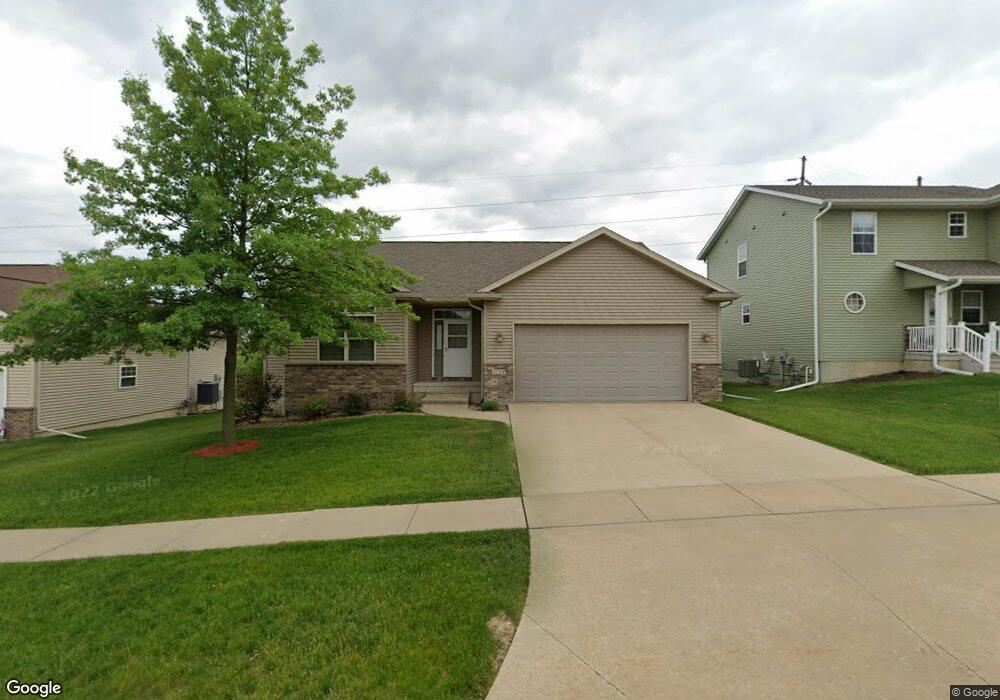 1728 Bobcat Dr NW, Cedar Rapids, IA 52405 - photo 1