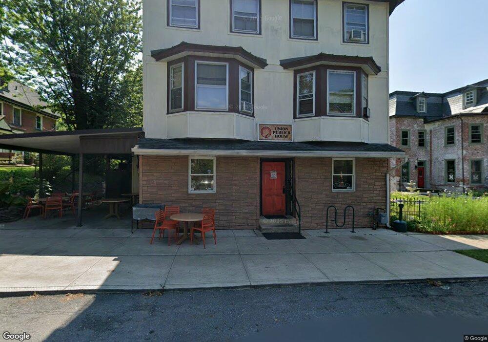 212 Center St, Jim Thorpe, PA 18229 - photo 1