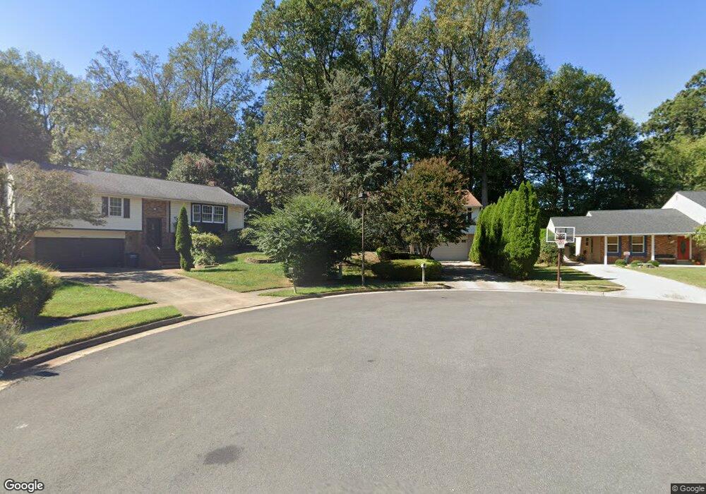 8702 Litwalton Ct, Vienna, VA 22182 - photo 1