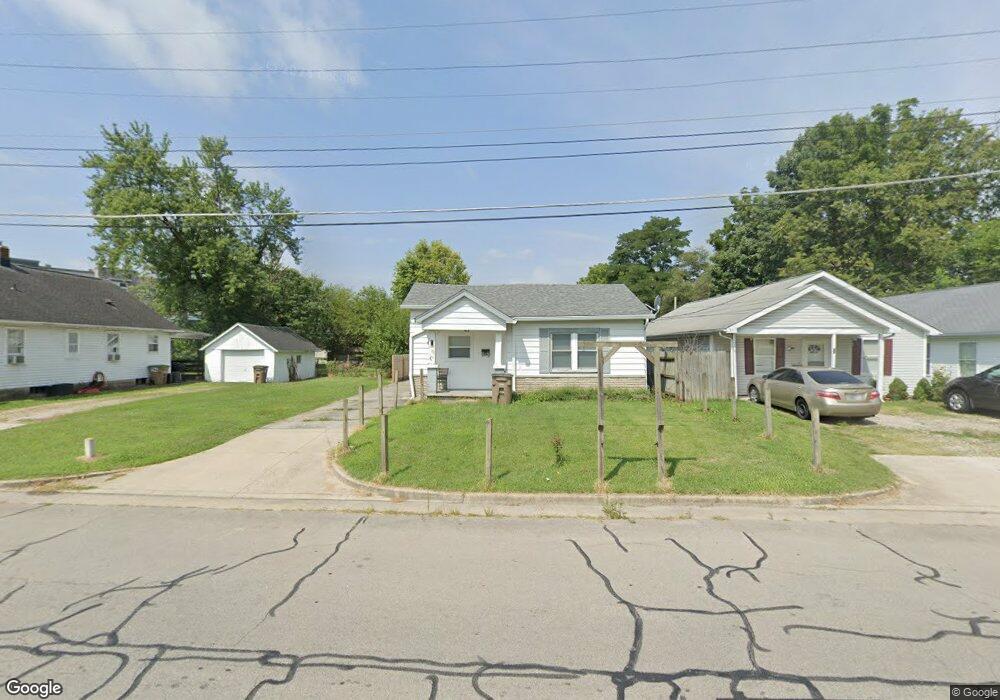 52 S Mapleton St, Columbus, IN 47201 - photo 1