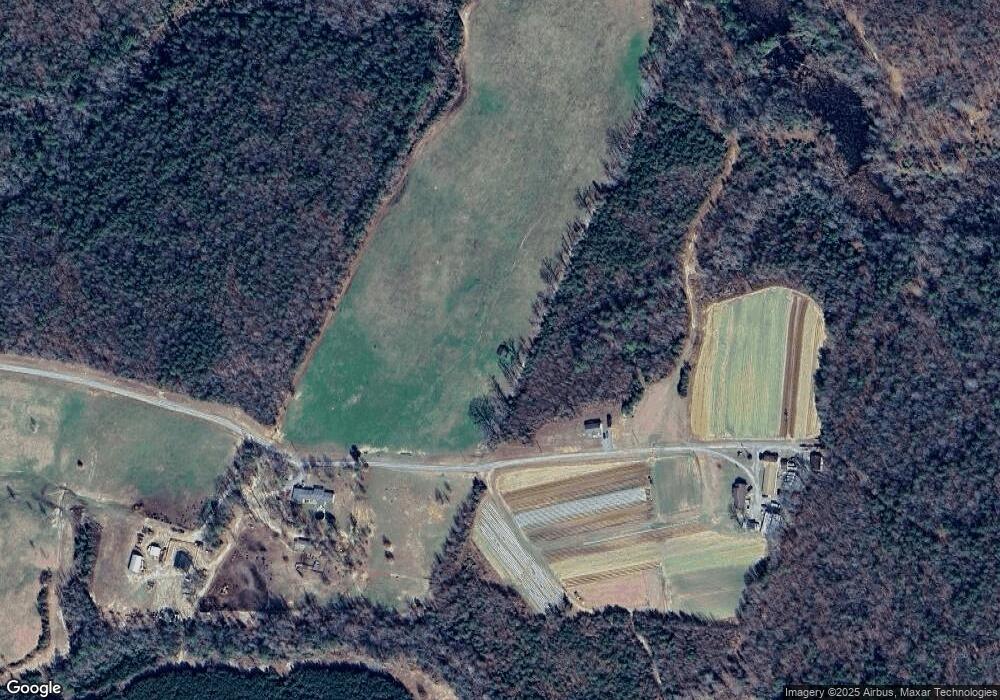 2556 Flat Iron Rd, Montross, VA 22520 - photo 1