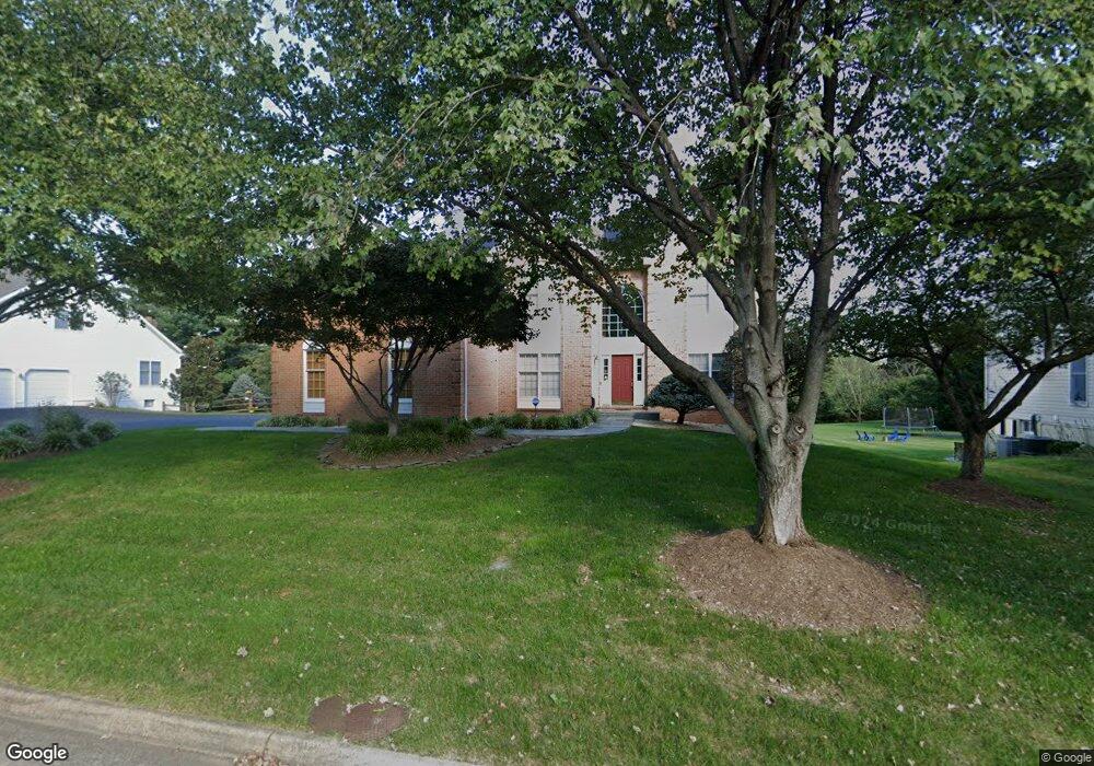 1323 Dasher Ln, Reston, VA 20190 - photo 1