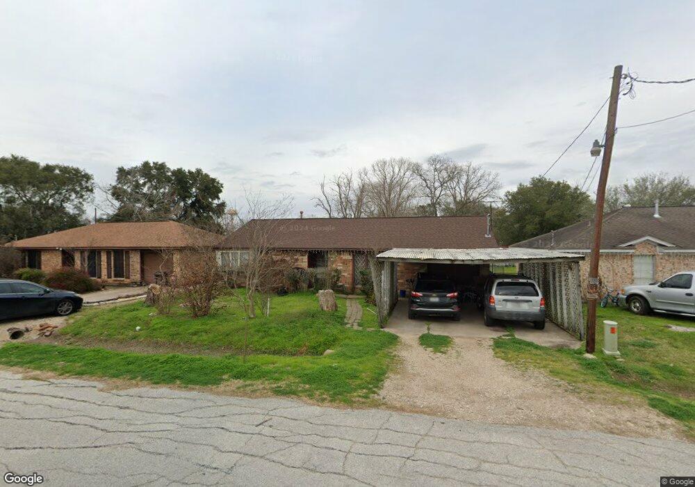 8701 Noble St, Needville, TX 77461 - photo 1