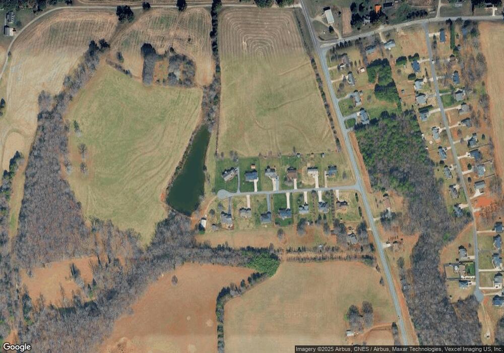 132 Mallory Ln, Statesville, NC 28625 - photo 1