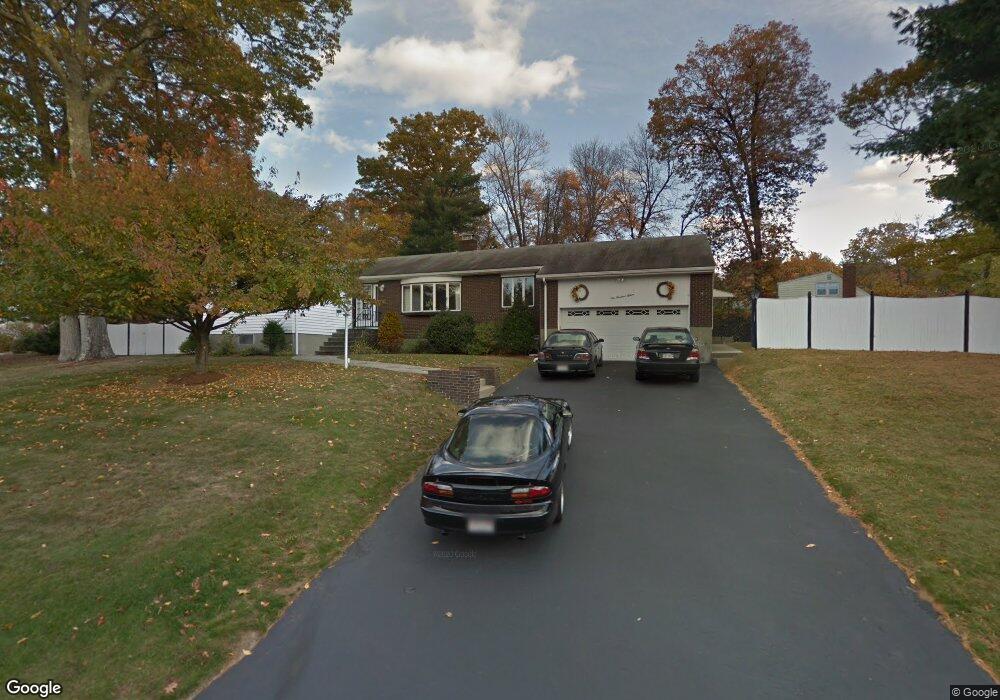 115 Drake Rd, Burlington, MA 01803 - photo 1