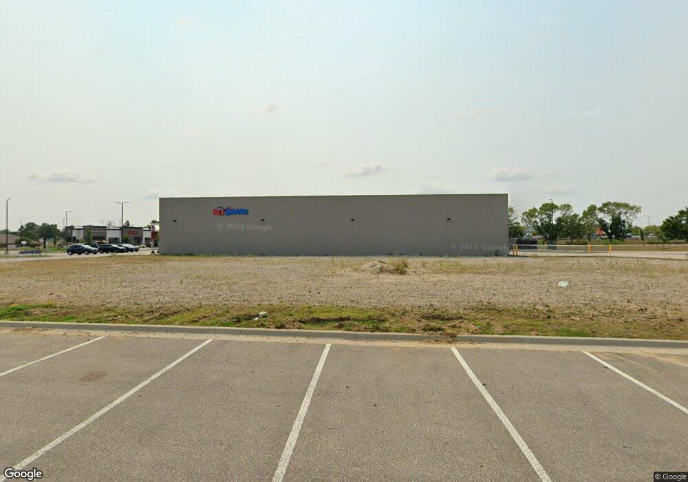 3835 Edgewood Rd SW unit 500, Cedar Rapids, IA 52404 - photo 1