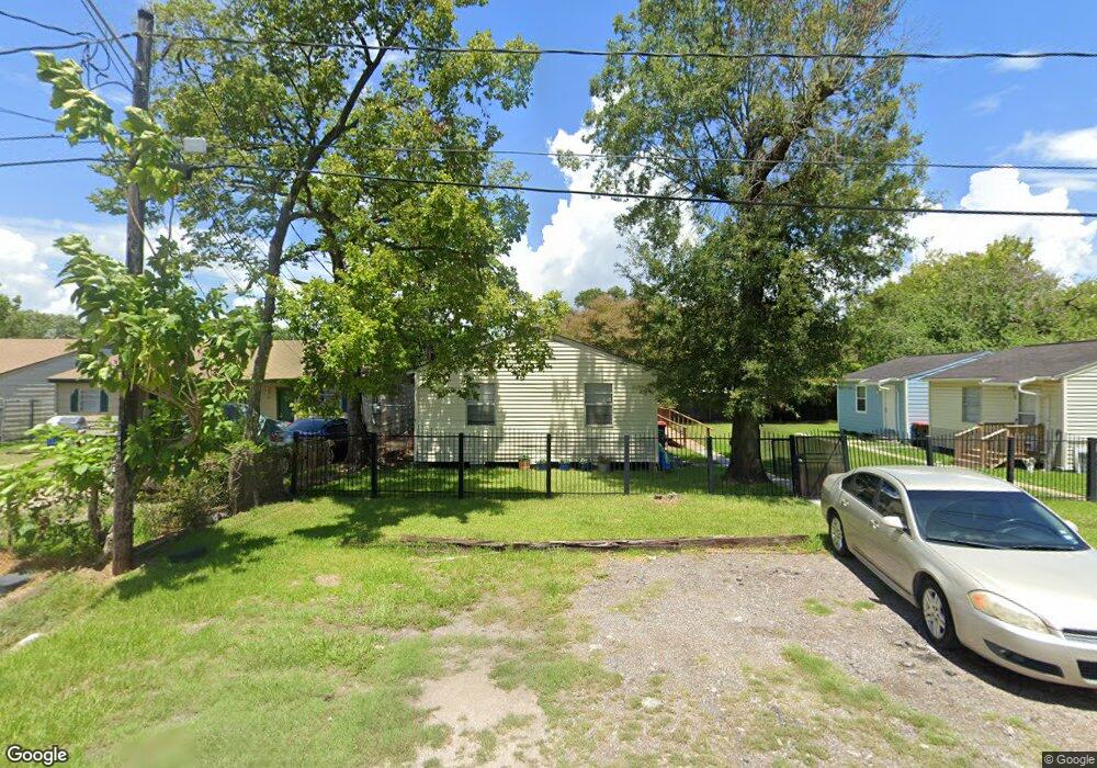 13733 Duncum St unit 1, Houston, TX 77015 - photo 1