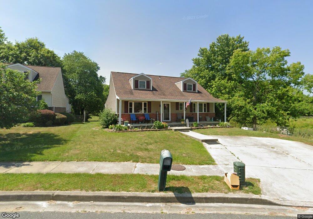 8704 Silver Knoll Dr, Perry Hall, MD 21128 - photo 1