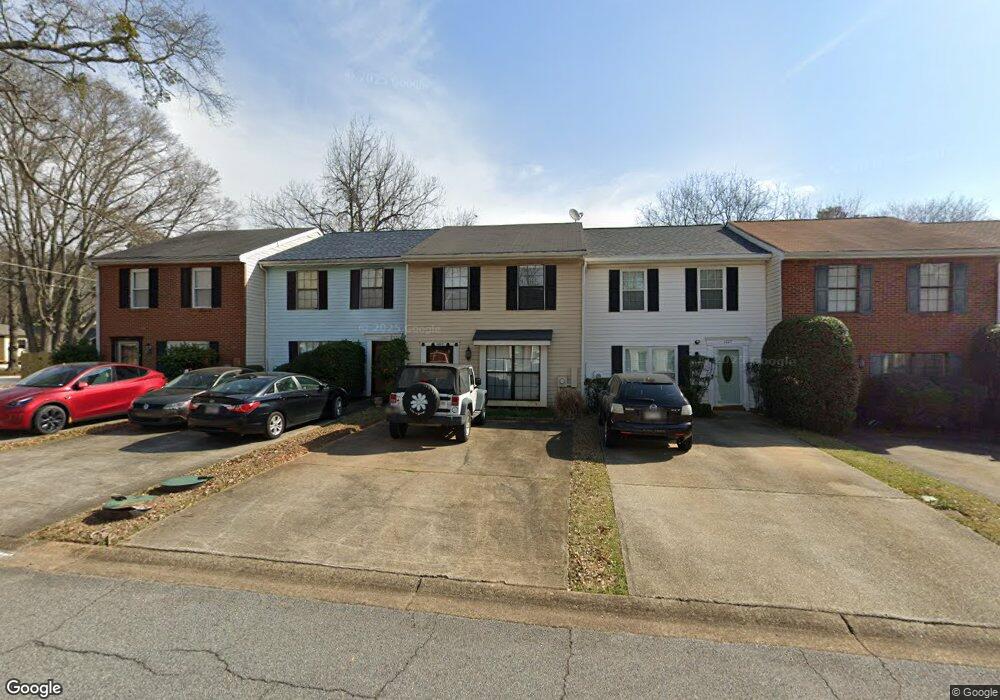 1005 Windy Oaks Ct SE, Smyrna, GA 30080 - photo 1