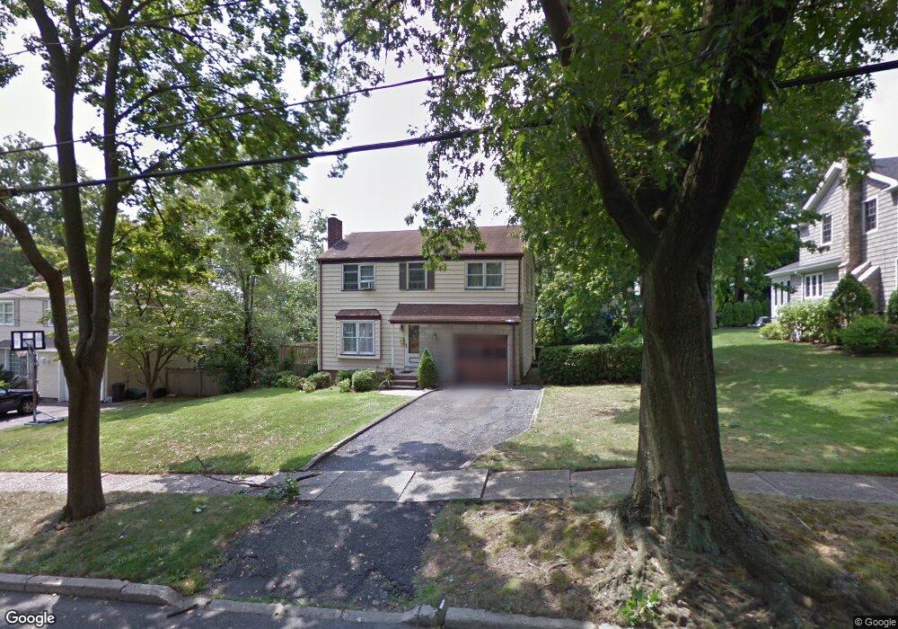 243 Concord Dr, River Edge, NJ 07661 - photo 1