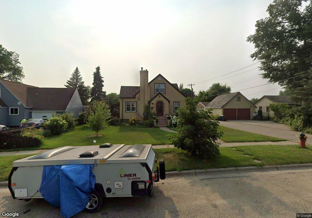 207 9th Ave NE, Jamestown, ND 58401 - photo 1