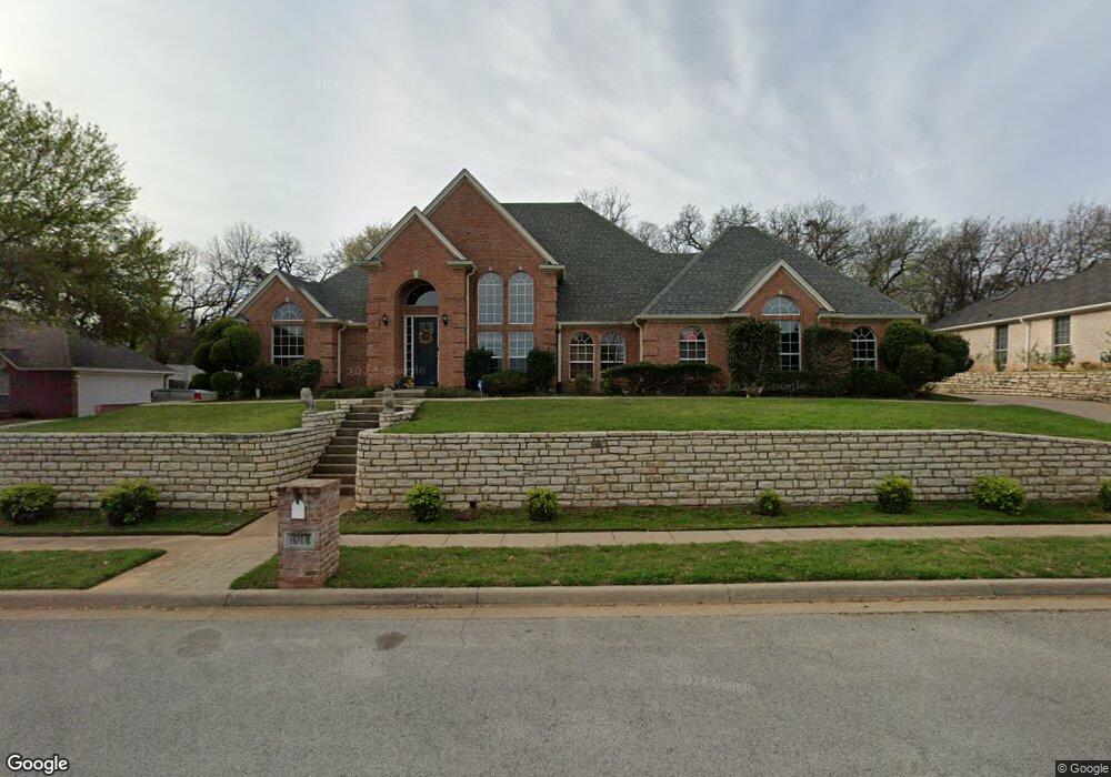 1914 Maplewood Dr, Weatherford, TX 76087 - photo 1