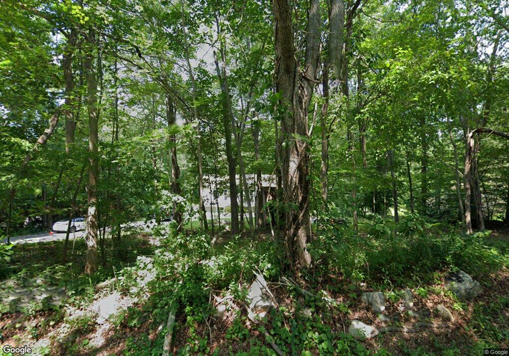 304 Farmers Mills Rd, Carmel, NY 10512 - photo 1