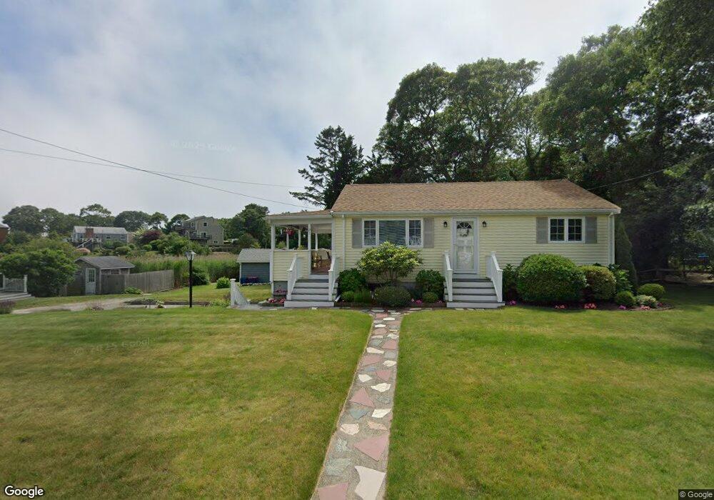21 Cleveland Ave, Buzzards Bay, MA 02532 - photo 1