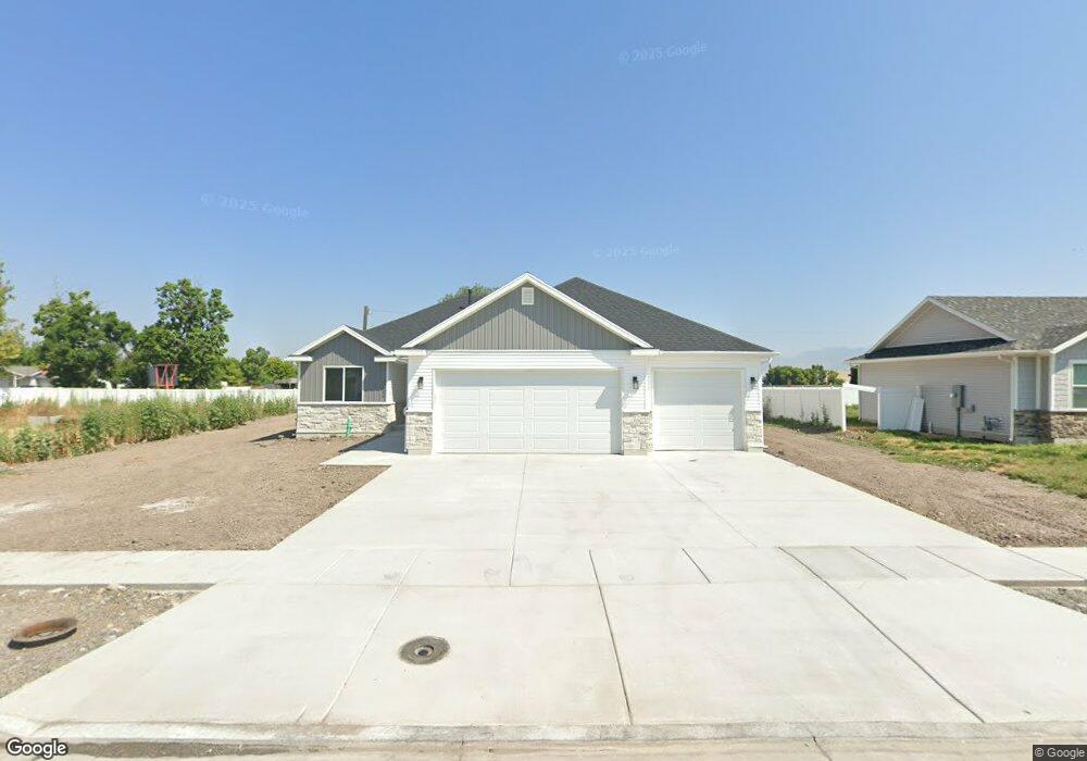 644 W 275 N unit 202, Hyrum, UT 84319 - photo 1