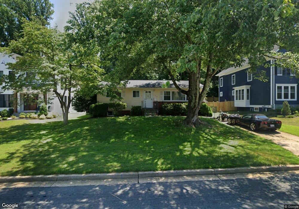 509 Valley Dr SE, Vienna, VA 22180 - photo 1