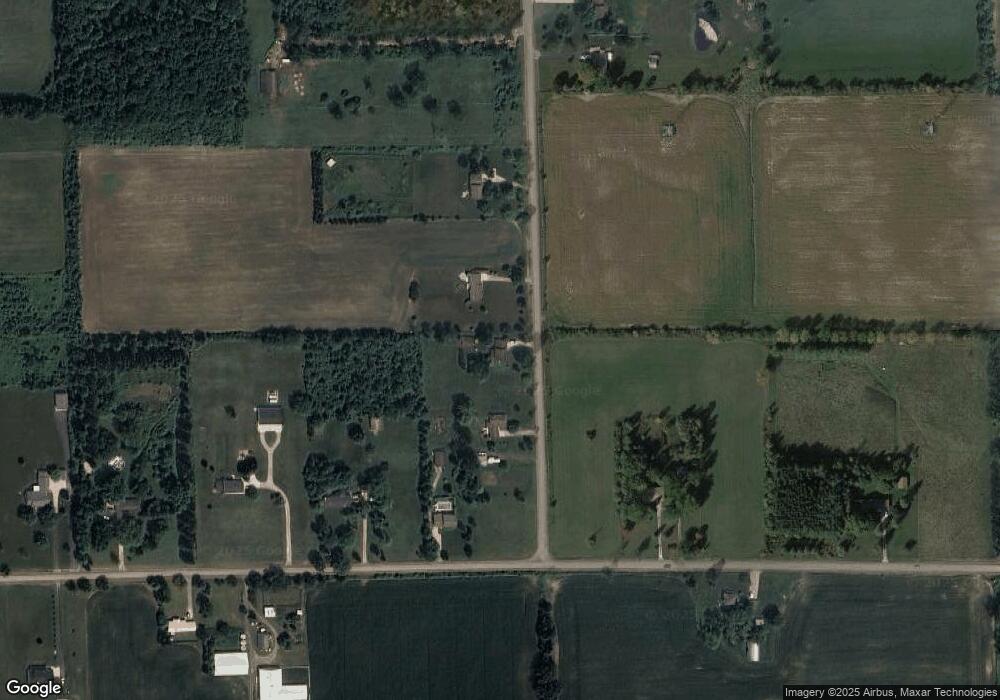 1063 N Mckinley Rd, Flushing, MI 48433 - photo 1