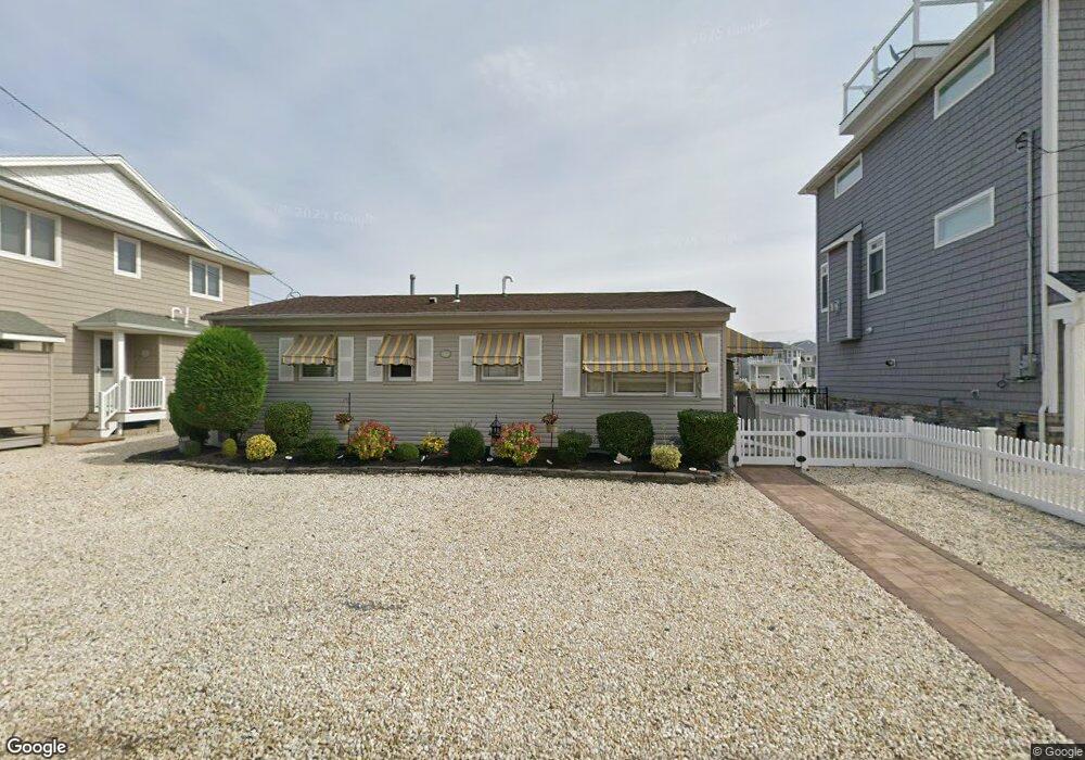 422 Delray Dr, Lavallette, NJ 08735 - photo 1