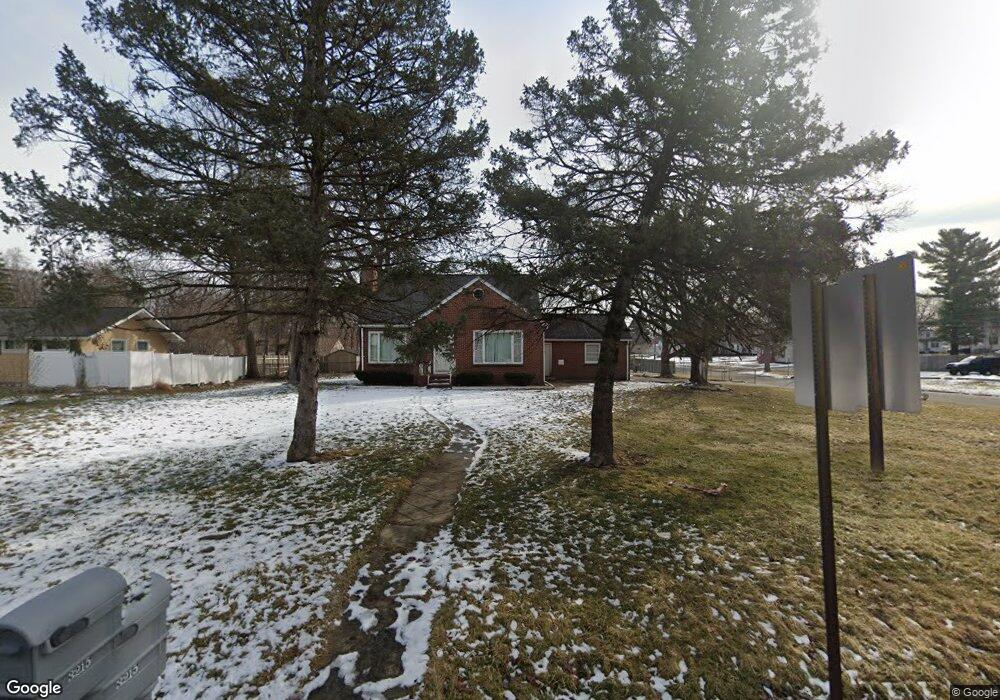3215 Circle Dr, Flint, MI 48507 - photo 1