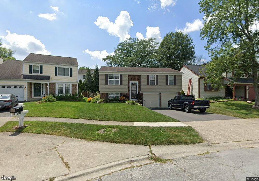 1703 Green Friar Dr, Columbus, OH 43228 - photo 1