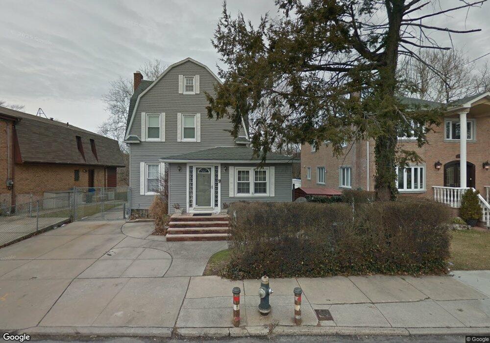 21701 Corbett Rd, Bayside, NY 11361 - photo 1