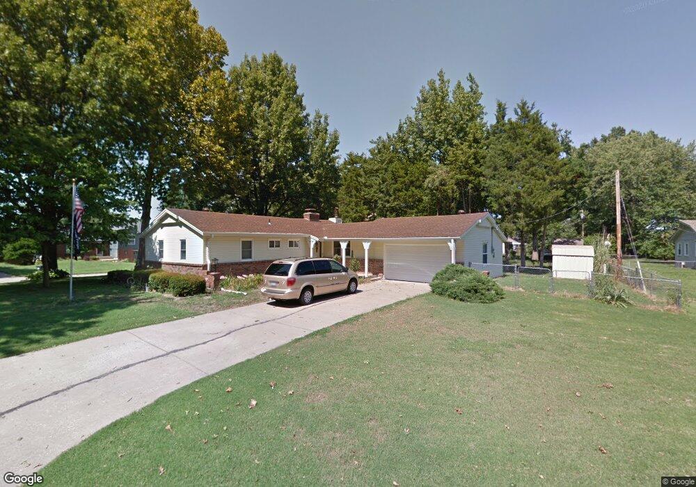 10910 W 48th St, Shawnee, KS 66203 - photo 1