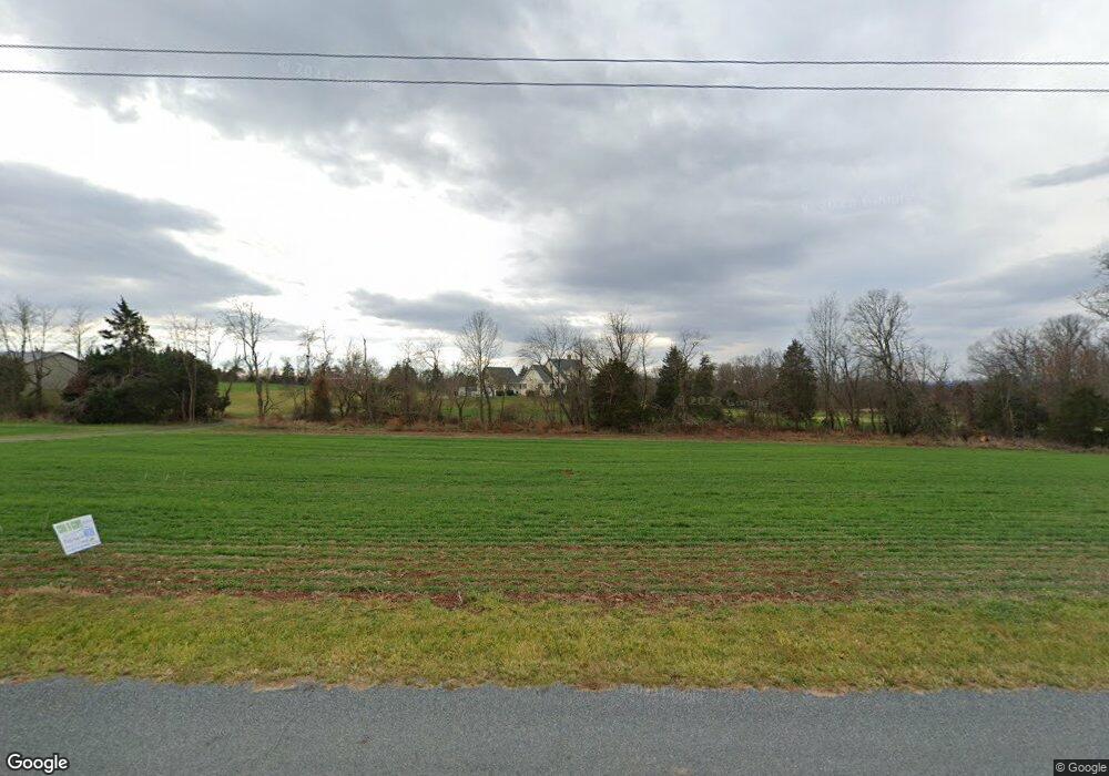 815 Solomon Rd unit 2, Gettysburg, PA 17325 - photo 1