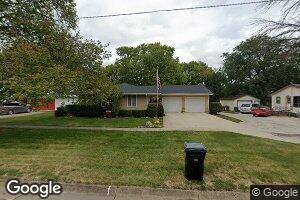 445 NW 2nd St, Earlham, IA 50072