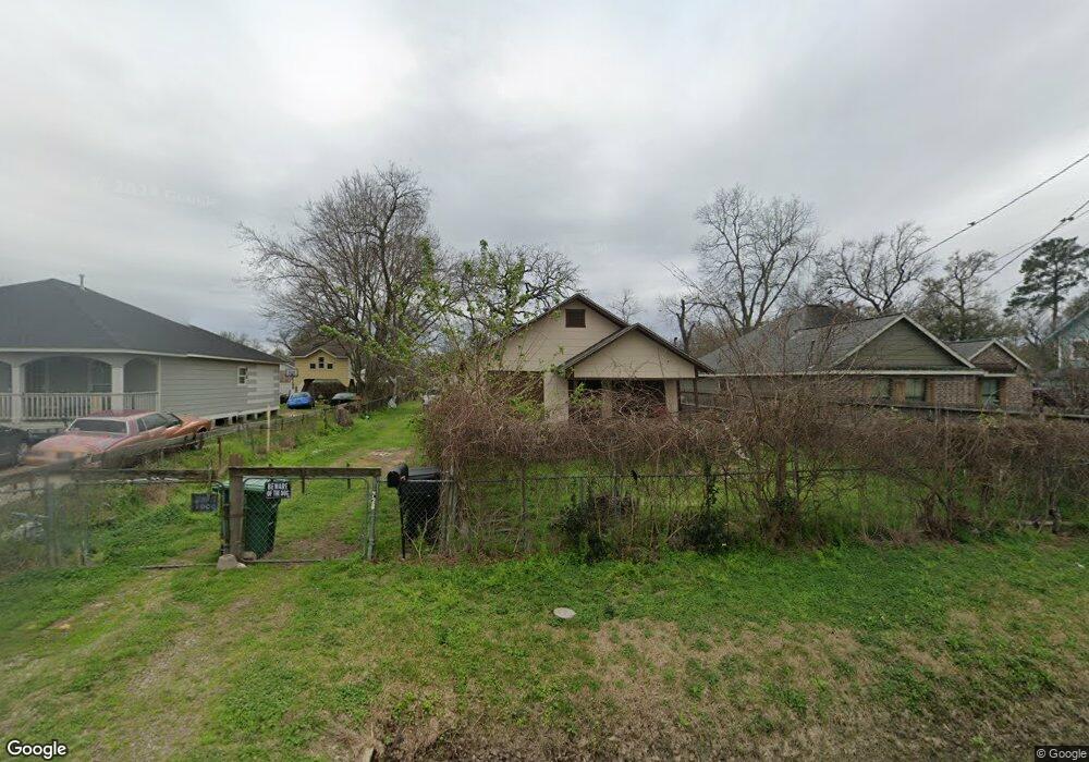 728 Apache St, Houston, TX 77022 - photo 1