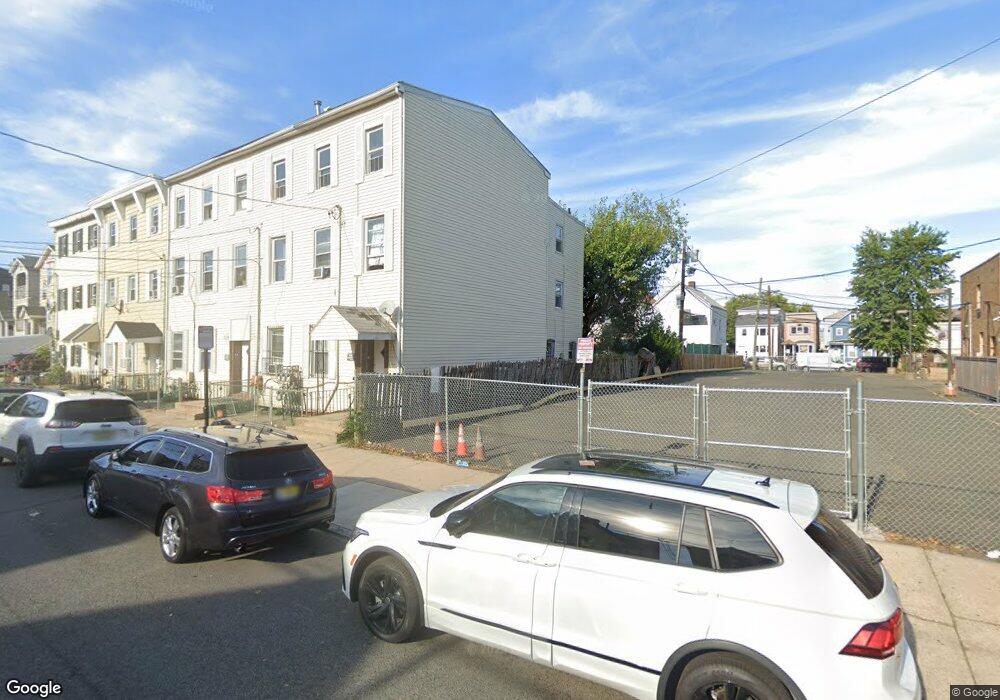 313-315 E Jersey St, Elizabeth, NJ 07206 - photo 1