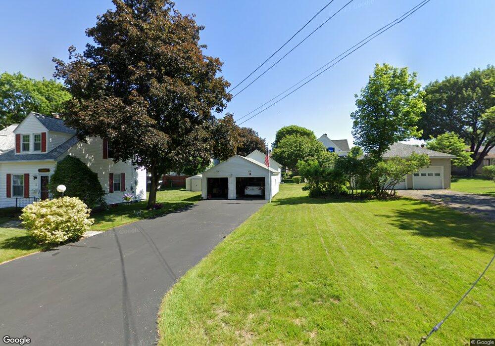 9 Hewett St, Uxbridge, MA 01569 - photo 1