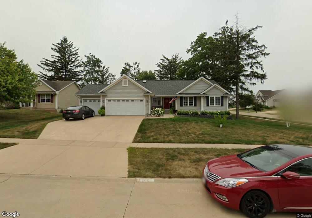 1700 Hughes Cir SW, Cedar Rapids, IA 52404 - photo 1