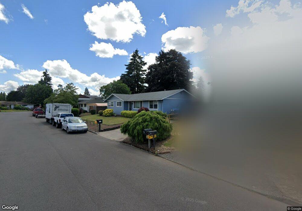 631 N Birch St, Canby, OR 97013 - photo 1