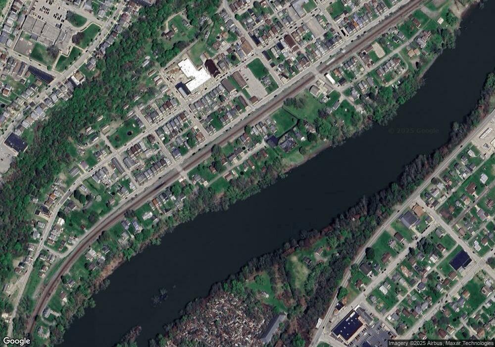 427 E Elm St, North Apollo, PA 15673 - photo 1