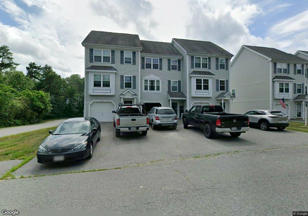 53 Roosevelt Ave unit 17, Dracut, MA 01826 - photo 1